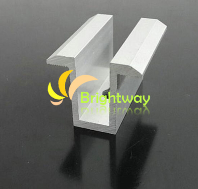 Aam004 Aluminum Middle Clamp for Solar Power System