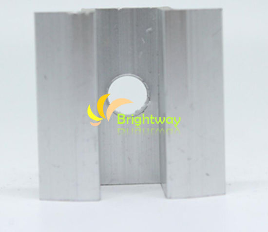 Aam002 Aluminum Middle Clamp for Solar Power System